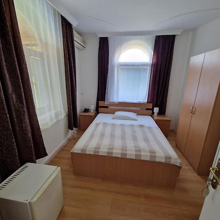 Villa Stars Palić Exteriör bild
