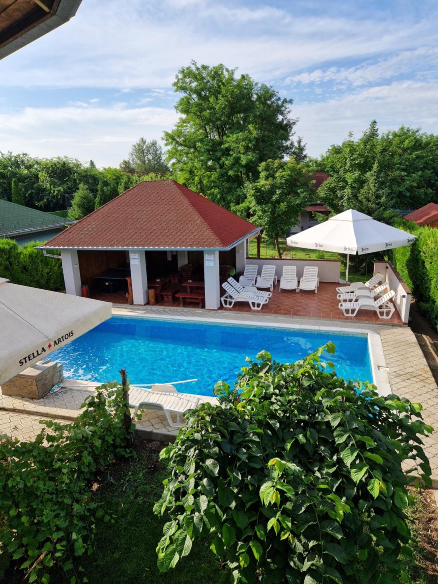 Villa Stars Palić Exteriör bild