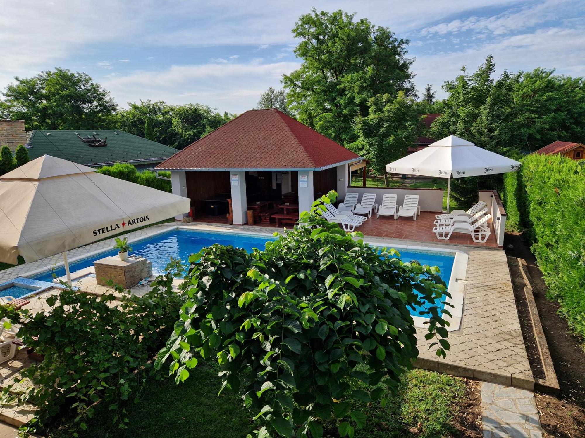 Villa Stars Palić Exteriör bild