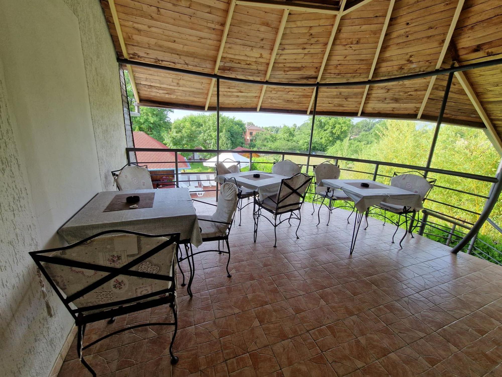 Villa Stars Palić Exteriör bild