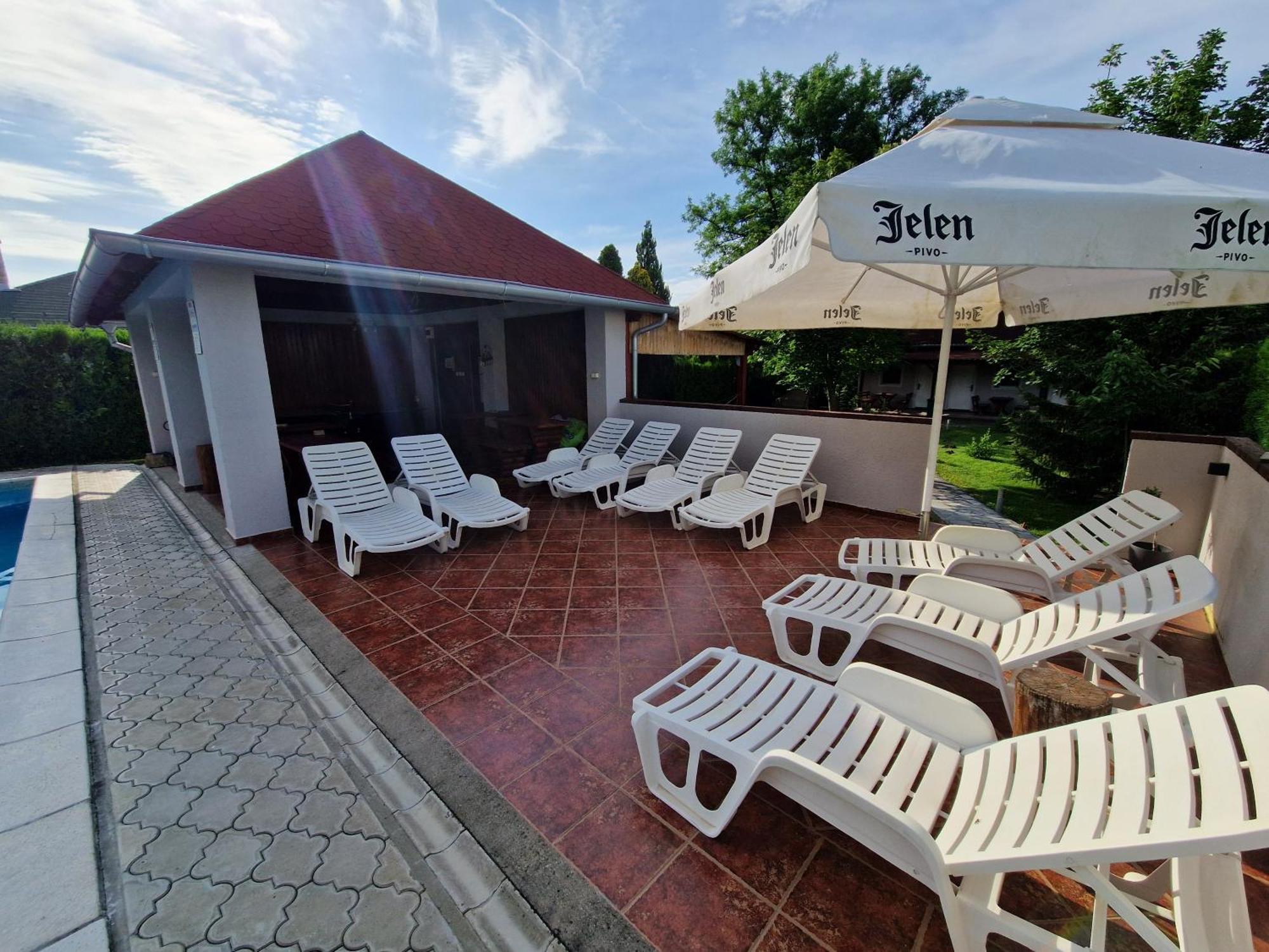 Villa Stars Palić Exteriör bild