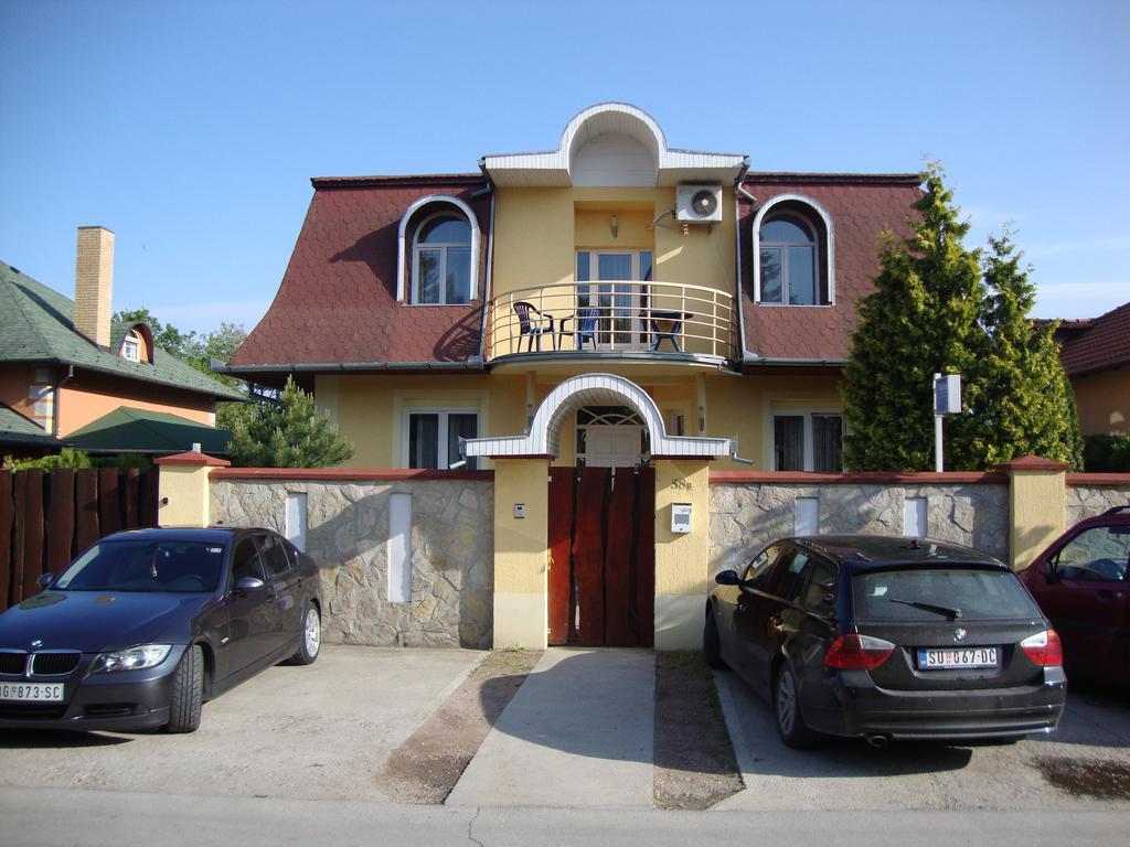 Villa Stars Palić Exteriör bild